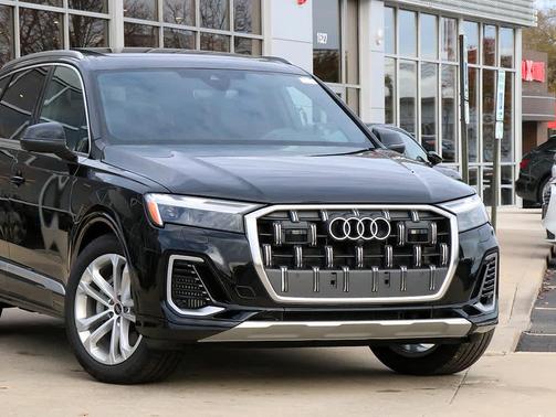 2026 Audi Q7 55 Premium Plus