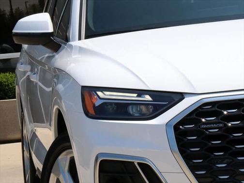 2024 Audi Q5 45 S line Premium