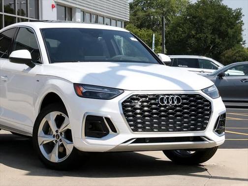 2024 Audi Q5 45 S line Premium