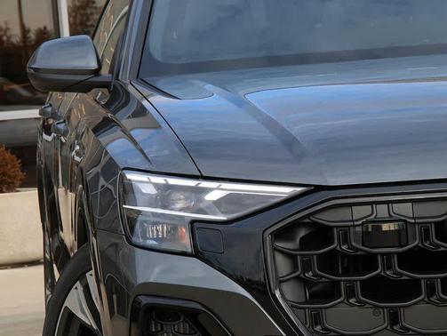 2026 Audi Q8 55 Premium Plus