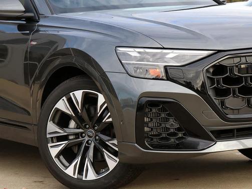 2026 Audi Q8 55 Premium Plus