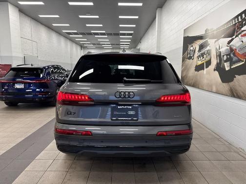 2023 Audi Q7 55 Premium Plus