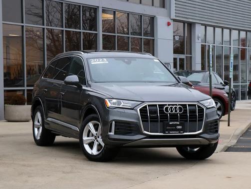 2023 Audi Q7 45 Premium Plus