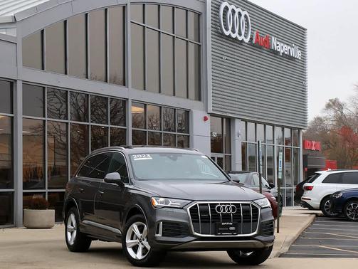 2023 Audi Q7 45 Premium Plus