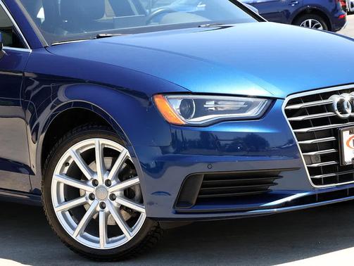 Scuba Blue Metallic 2016 Audi A3 2.0T Premium Plus