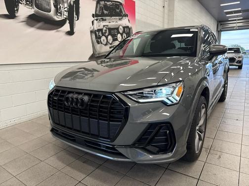 2023 Audi Q3 Premium 45 TFSI S line quattro Tiptronic