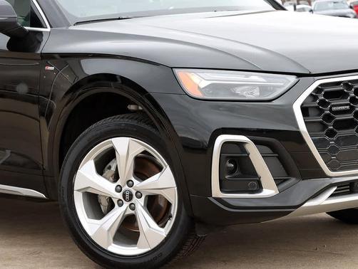 2022 Audi Q5 45 S line Premium Plus