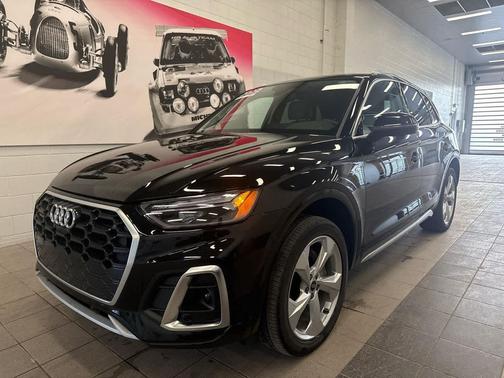 2022 Audi Q5 45 S line Premium Plus
