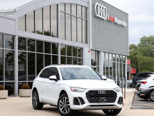 Glacier White Metallic 2023 Audi Q5 45 S line Premium
