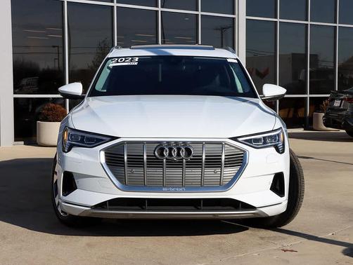 2023 Audi e-tron Premium Plus quattro