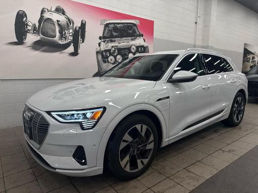 2023 Audi e-tron Premium Plus quattro