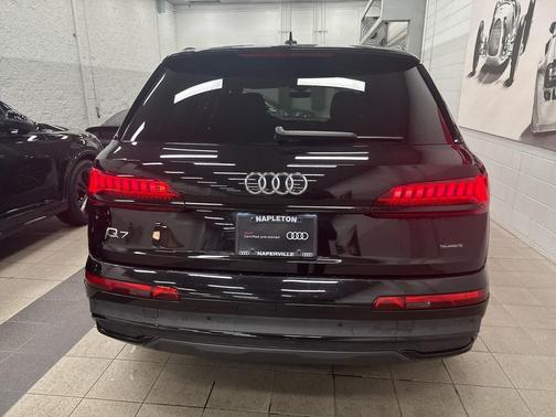 2023 Audi Q7 55 Premium Plus