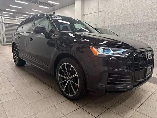 2023 Audi Q7 55 Premium Plus