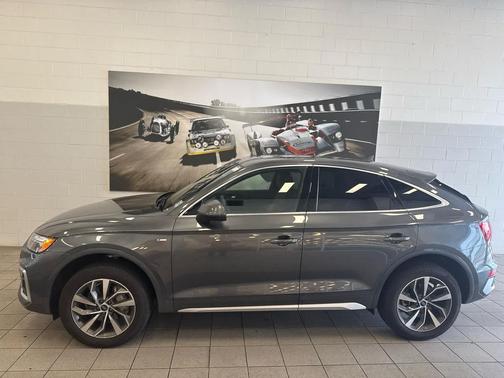 Daytona Gray Pearl Effect 2024 Audi Q5 45 S line Premium