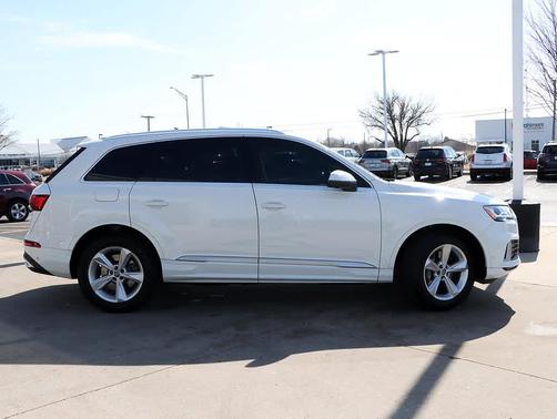 2020 Audi Q7 45 Premium Plus