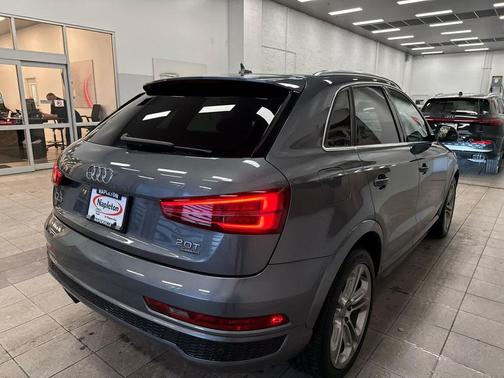 2017 Audi Q3 2.0T Prestige