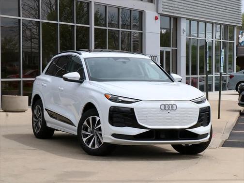 2025 Audi Q6 e-tron Premium quattro