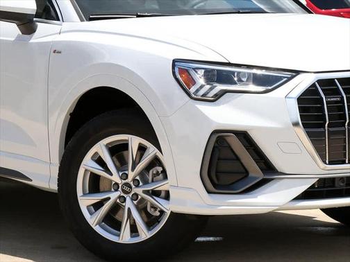 2025 Audi Q3 45 S line Premium Plus