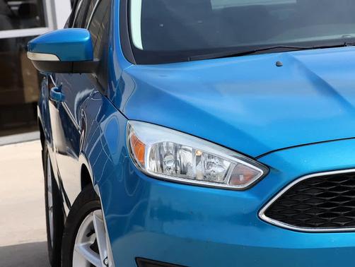 Blue Candy Metallic Tinted Clearcoat 2015 Ford Focus SE