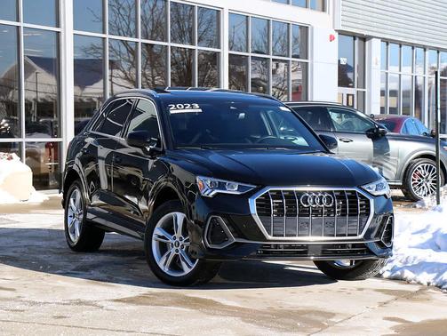 2023 Audi Q3 45 S line Premium Plus