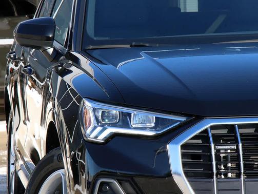 2023 Audi Q3 45 S line Premium Plus