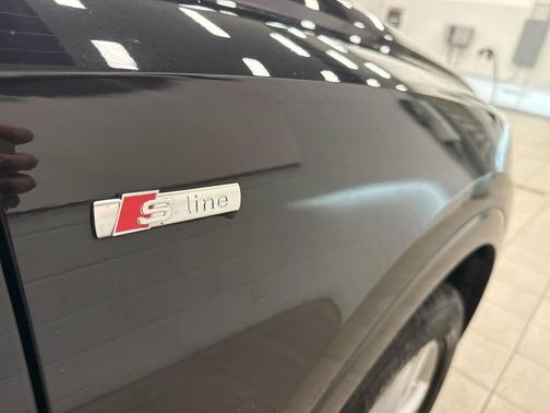 2023 Audi Q3 45 S line Premium Plus