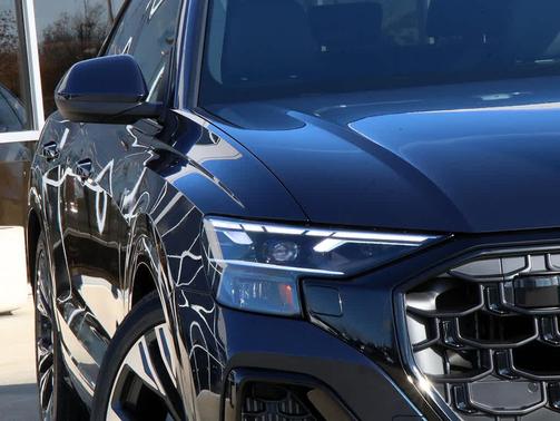 2026 Audi Q8 55 Premium Plus