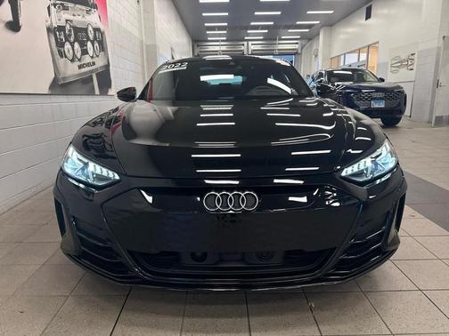2022 Audi e-tron GT Premium Plus