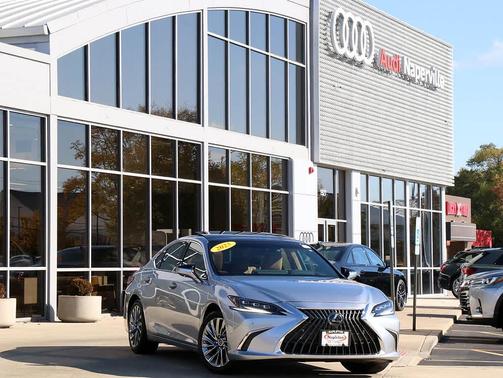 2025 Lexus ES 350 Ultra Luxury