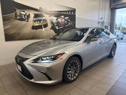 2025 Lexus ES 350 Ultra Luxury