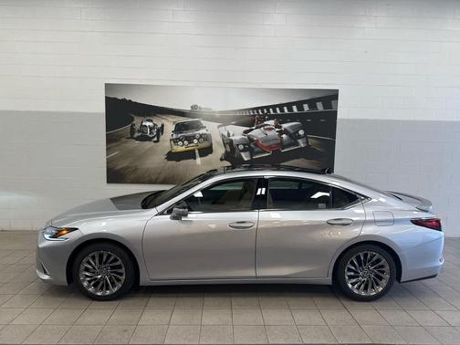2025 Lexus ES 350 Ultra Luxury
