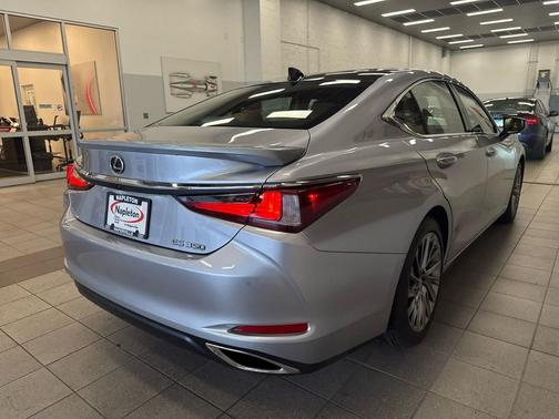 2025 Lexus ES 350 Ultra Luxury