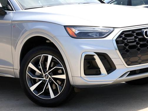 Florett Silver Metallic 2023 Audi Q5 45 S line Premium Plus
