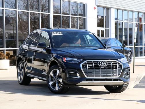 2023 Audi Q5 40 Premium Plus