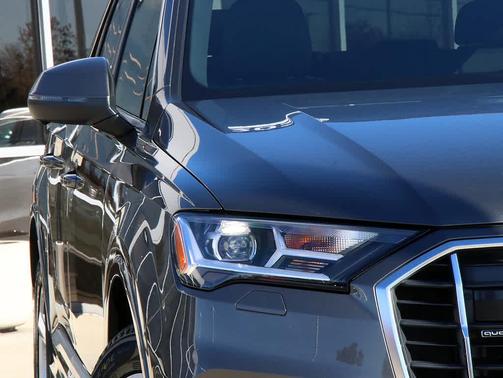 2024 Audi Q7 45 Premium