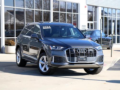 2024 Audi Q7 45 Premium