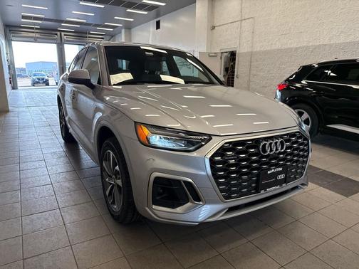 2022 Audi Q5 45 S line Premium Plus