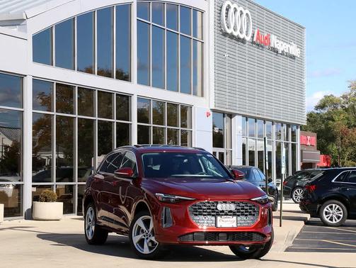 2025 Audi Q5 Premium Plus TFSI quattro S tronic