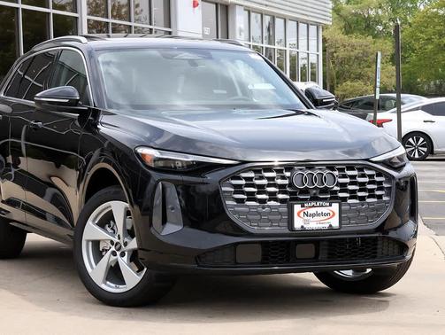 Mythos Black Metallic 2026 Audi Q5 Premium Plus TFSI quattro S tronic