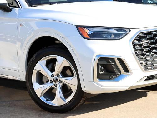 2023 Audi Q5 45 S line Premium Plus
