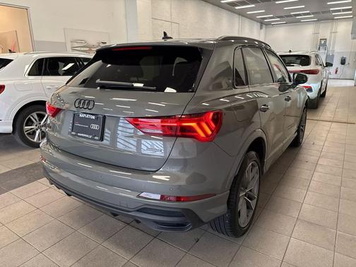 2025 Audi Q3 Premium 45 TFSI S line quattro Tiptronic