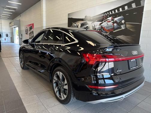 2023 Audi e-tron Sportback S line Premium Plus