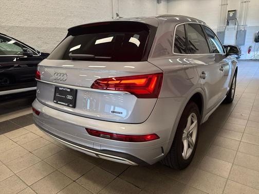 2025 Audi Q5 40 Premium