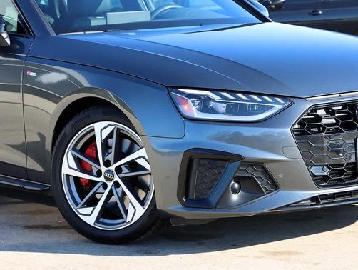 2023 Audi A4 45 S line Premium Plus