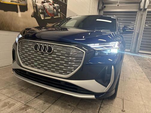 2023 Audi Q4 e-tron Prestige 50 quattro
