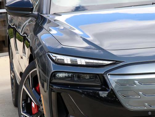 2025 Audi S6 e-tron Prestige