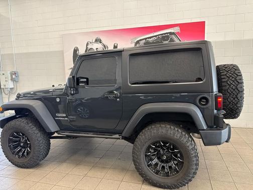 2017 Jeep Wrangler Sport