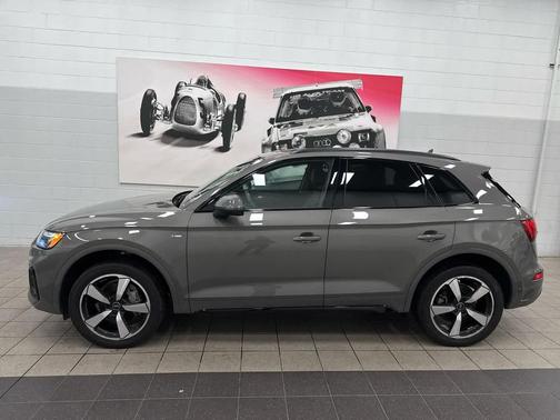 2023 Audi Q5 45 S line Premium Plus