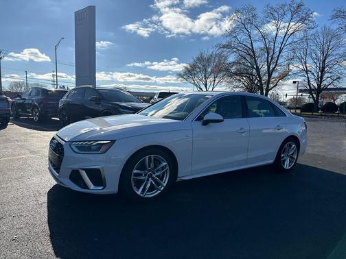 2023 Audi A4 45 S line Premium Plus
