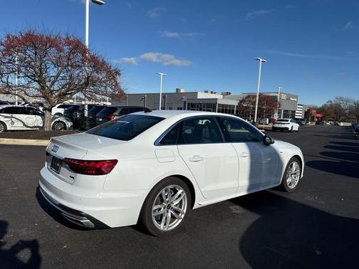 2023 Audi A4 45 S line Premium Plus